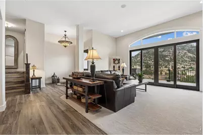 200 Cherokee Ct, Estes Park, CO 80517 - Photo 12