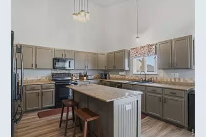 3325 Crazy Horse Dr, Wellington, CO 80549 - Photo 6