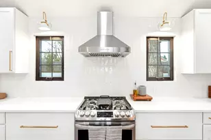 3501 Lakeview Cir, Longmont, CO 80503 - Photo 8