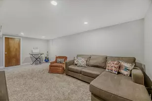 11520 E 2nd Ave, Aurora, CO 80010 - Photo 24