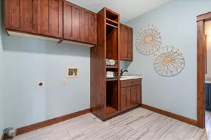 1006 Hinsdale Dr, Fort Collins, CO 80526 - Photo 34