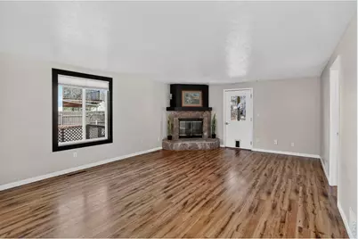 582 Highland Dr, Longmont, CO 80504 - Photo 14
