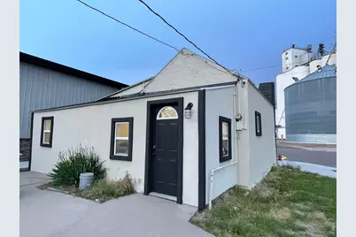 245 N Interocean Ave, Holyoke, CO 80734 - Photo 2