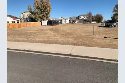 541 Jay Ave, Johnstown, CO 80534 - Photo 2