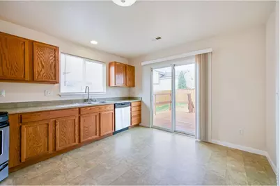 426 Heritage Ln, Johnstown, CO 80534 - Photo 14