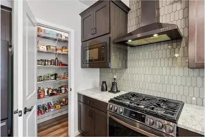 728 Stonebridge Dr, Longmont, CO 80503 - Photo 6