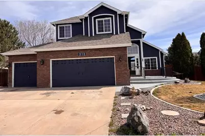 312 Mountain View Ave, Fort Lupton, CO 80621 - Photo 4