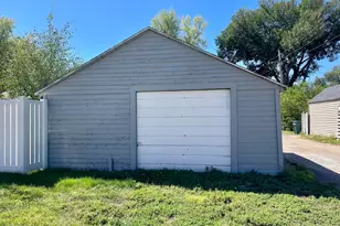 304 S High School Ave, Holyoke, CO 80734 - Photo 22