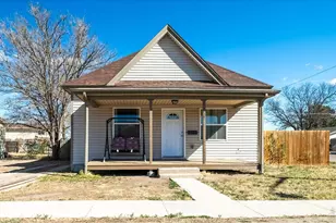 402 Cleveland St, Sterling, CO 80751 - Photo 1