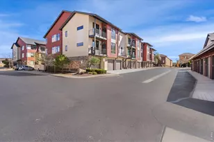 2727 Iowa Dr, Fort Collins, CO 80525 - Photo 30