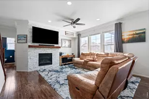 3247 Hawthorne Ln, Dacono, CO 80514 - Photo 10