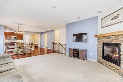 1429 Rustic Dr, Longmont, CO 80504 - Photo 12