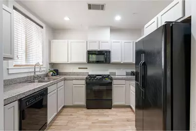 1630 N Clarkson St #108, Denver, CO 80218 - Photo 10