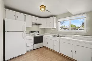 209 E Swallow Rd, Fort Collins, CO 80525 - Photo 8