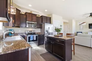 1027 Canal Dr, Windsor, CO 80550 - Photo 10