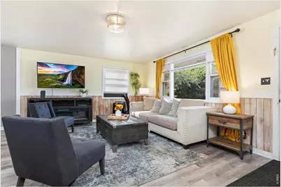 1064 E 1st St, Loveland, CO 80537 - Photo 6