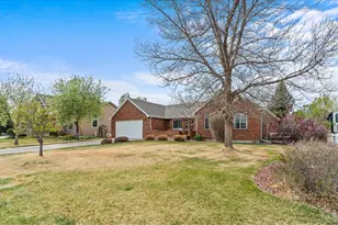2243 Breckenridge Dr, Berthoud, CO 80513 - Photo 4