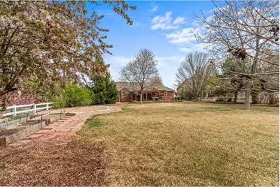 2243 Breckenridge Dr, Berthoud, CO 80513 - Photo 8