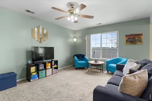 21471 Randolph Pl, Denver, CO 80249 - Photo 4