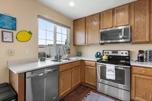 21471 Randolph Pl, Denver, CO 80249 - Photo 8