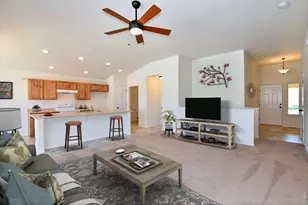 528 86th Ave, Greeley, CO 80634 - Photo 4