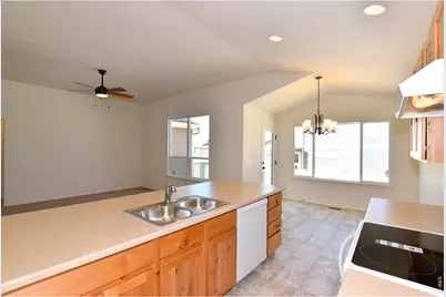 528 86th Ave, Greeley, CO 80634 - Photo 16