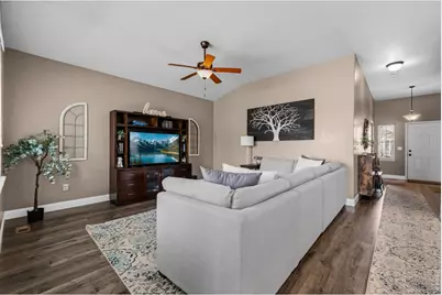486 Territory Ln, Johnstown, CO 80534 - Photo 4