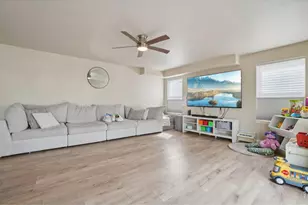 1329 60th Ave, Greeley, CO 80634 - Photo 6