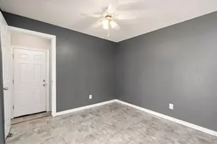 3411 N Douglas Ave, Loveland, CO 80538 - Photo 14