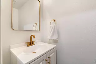 5761 Ceylon St, Denver, CO 80249 - Photo 10