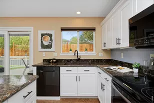 1209 Button Rock Dr, Longmont, CO 80504 - Photo 14