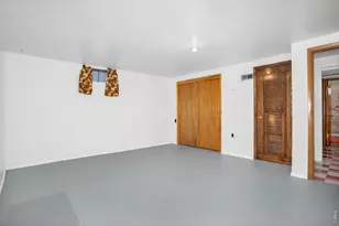 543 W 9th St, Loveland, CO 80537 - Photo 16