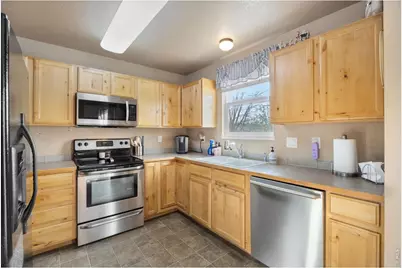 8461 Pebble Ct, Wellington, CO 80549 - Photo 8