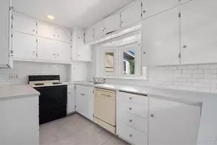 1325 20th St, Greeley, CO 80631 - Photo 2