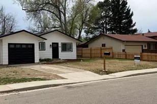 1816 Jocelyn Dr, Loveland, CO 80537 - Photo 2