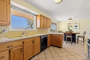 218 Bothun Rd, Berthoud, CO 80513 - Photo 10