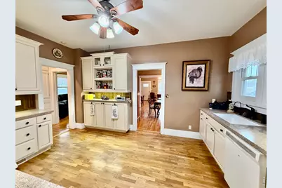 324 S Bowman Ave, Holyoke, CO 80734 - Photo 2