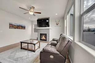 2538 Doe Rdg Wy, Johnstown, CO 80534 - Photo 4