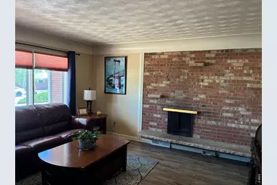 2105 51st Ave, Greeley, CO 80634 - Photo 10