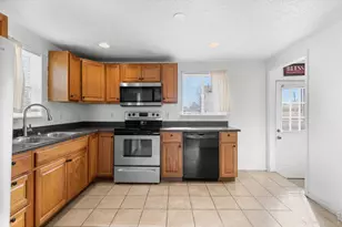 840 S Stuart St, Denver, CO 80219 - Photo 8