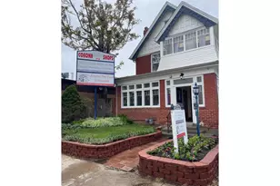 913 N Corona St, Denver, CO 80218 - Photo 2