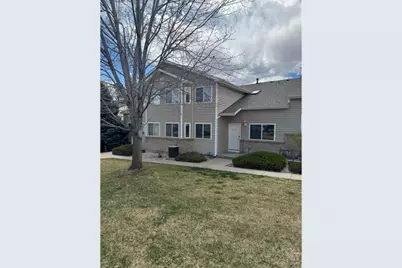 2155 Meadow Ct, Longmont, CO 80501 - Photo 2