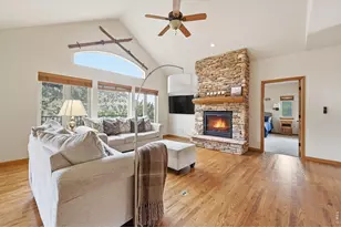 2001 Cherokee Dr, Estes Park, CO 80517 - Photo 8