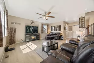 6835 Whisper Trail Ln, Wellington, CO 80549 - Photo 4