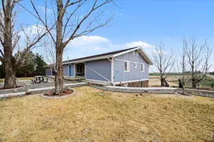 407 E Corona Ave, Wiggins, CO 80654 - Photo 2