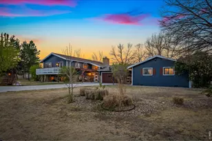 2021 Riverglen Dr, Berthoud, CO 80513 - Photo 4