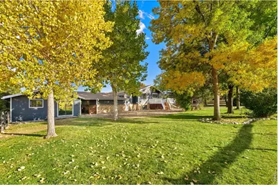 2021 River Glen Dr, Berthoud, CO 80513 - Photo 44