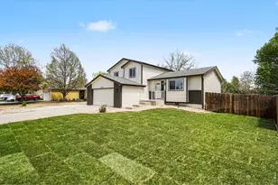 165 Walnut Ave, Eaton, CO 80615 - Photo 2