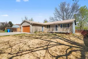 731 23rd St SW, Loveland, CO 80537 - Photo 2