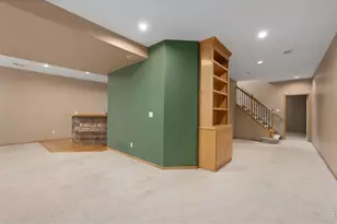 1410 Wildrose Dr, Longmont, CO 80503 - Photo 28